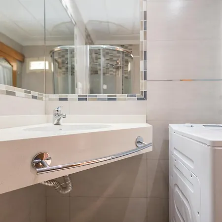 Sun Port Ocean Views - Renovated & Pool アパート プエルトリコ