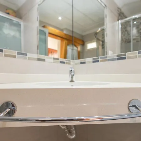 アパート Sun Port Ocean Views - Renovated & Pool プエルトリコ