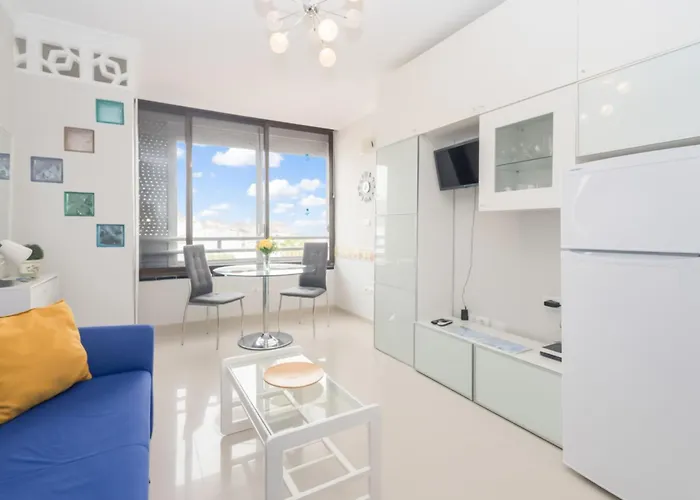 Sun Port Ocean Views - Renovated & Pool Appartement *
